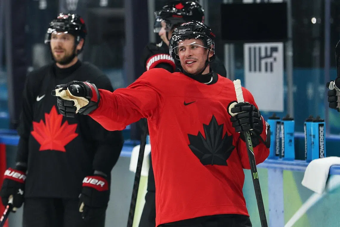 Milano Cortina 2026 Olympics - Ice Hockey - Men's - Canada Training - Milano Santagiulia Ice Hockey Arena, Milan, Italy - February 08, 2026. Sidney Crosby of Canada during training REUTERS/Mike Segar