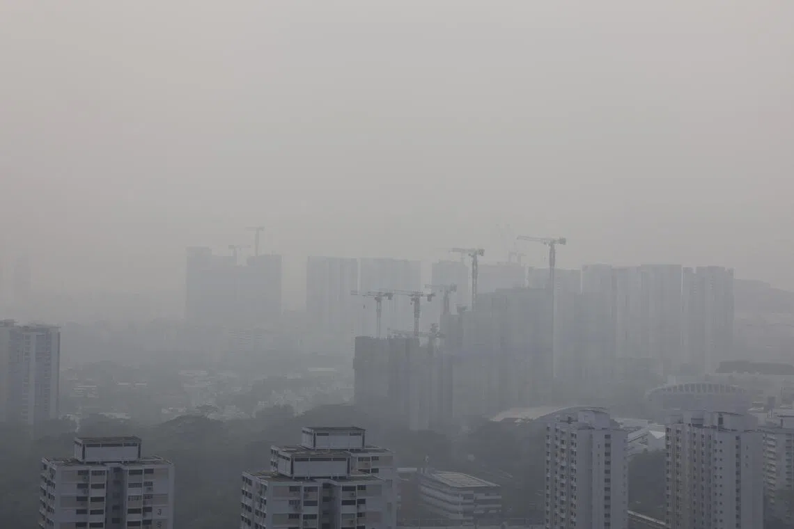 Singapore air quality remains unhealthy as haze persists | The Straits ...