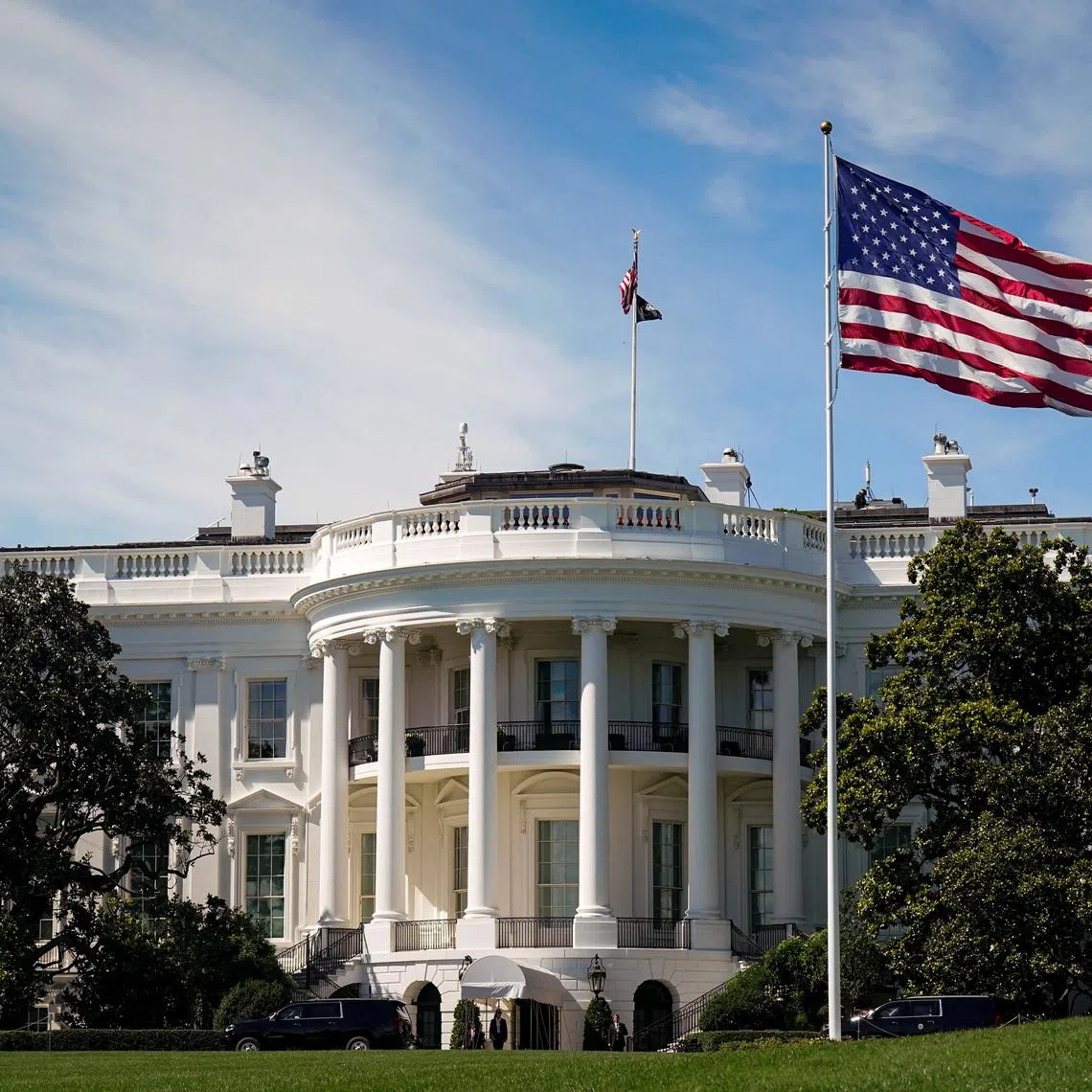 A general view of the White House as U.S. President Donald Trump's motorcade returns following a trip to Trump National Golf Club, in Washington, D.C., U.S., July 20, 2025. REUTERS/Al Drago