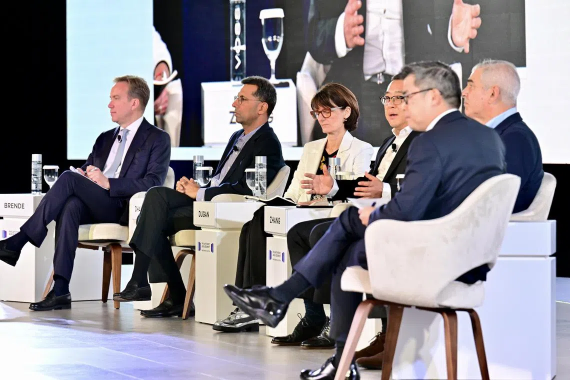 (From left) World Economic Forum Borge Brende; founder and CEO of The Convergence Foundation, Ashish Dhawan; Wellcome Leap president and CEO Regina E. Dugan; Dr Zhang Ya-Qin, chair professor and dean of the Institute for AI Industry Research at Tsinghua University; Ayala Corporation chairman Jaime Augusto Zobel de Ayala, and panel moderator Jaime Ho, editor of The Straits Times.