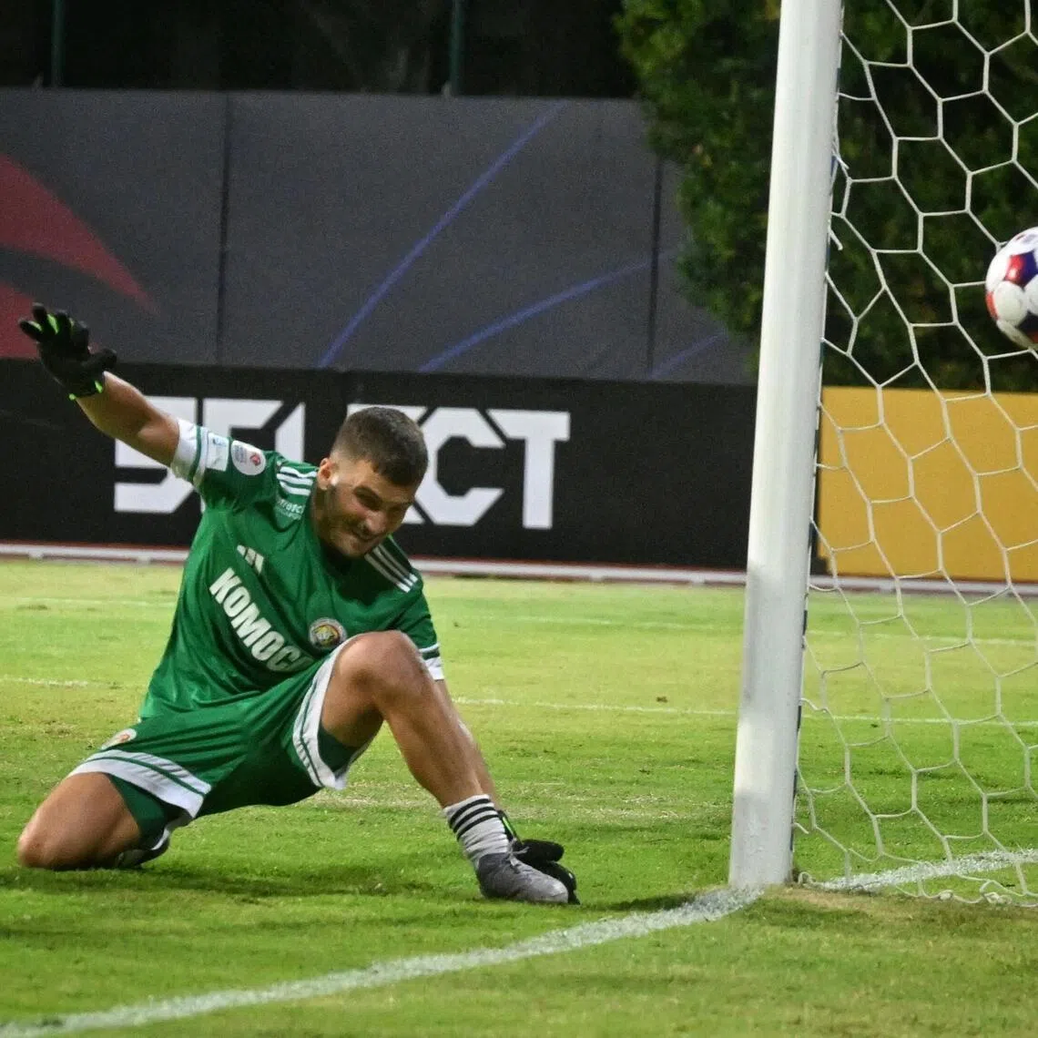 Balestier Khalsa goalkeeper Mario Mustapic pulls off a near-post save to deny Harith Danish in the 3-1 Singapore Premier League win over Yonug Lions.