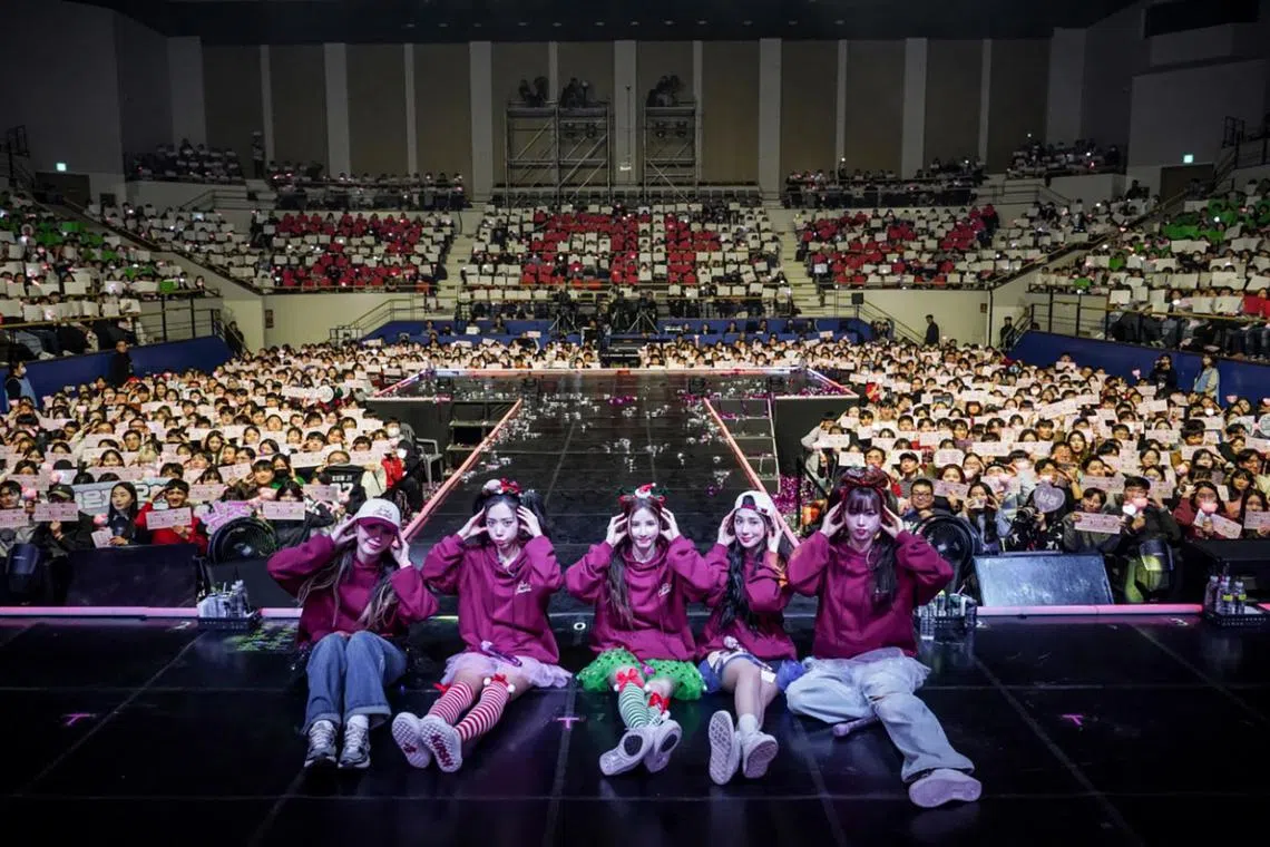 K-pop girl group Apink will hold a concert in Singapore after nearly nine years since their last show here on Feb 20.
