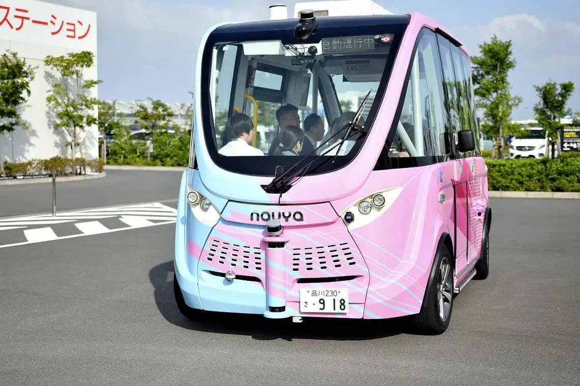 The bus will travel up to 12kmh along an 800m loop of road at the Haneda Innovation City complex in Ota Ward, Tokyo.