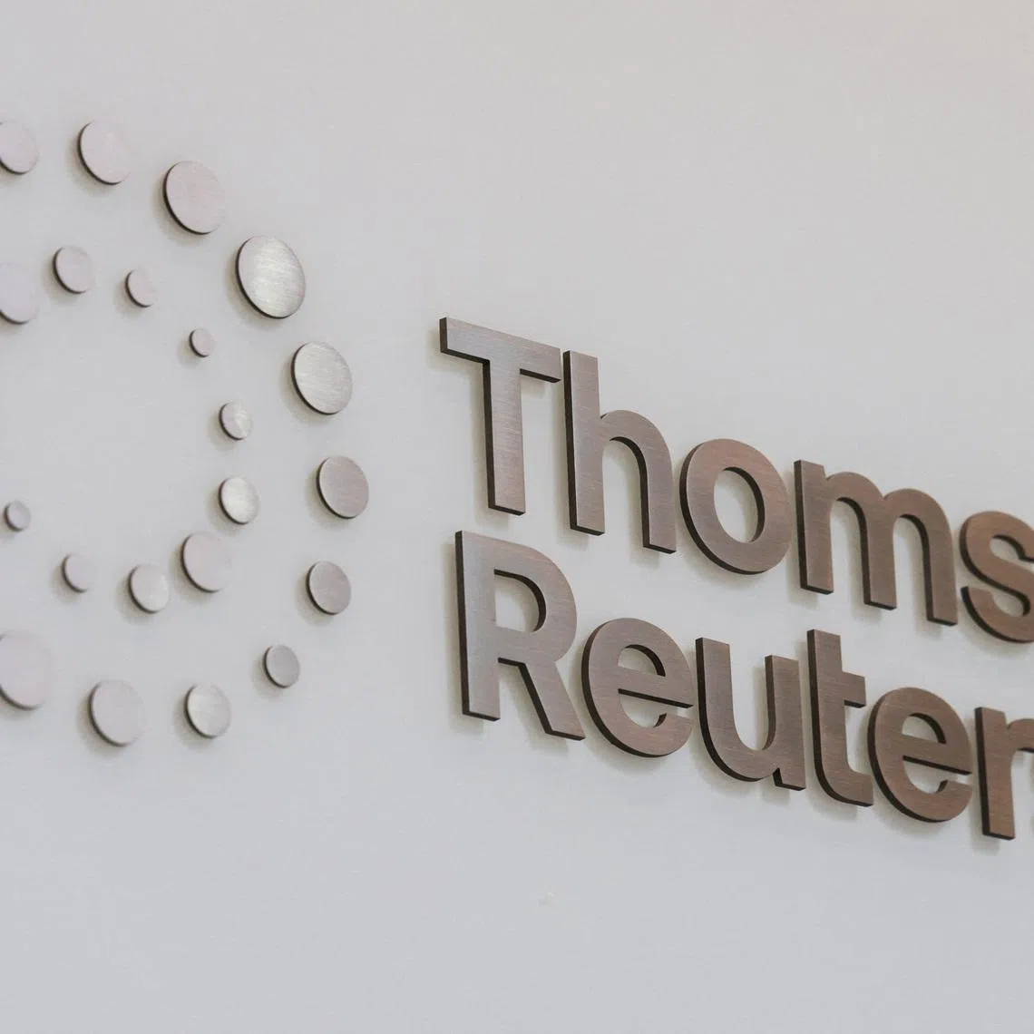 The Thomson Reuters logo is displayed on the company's building in Times Square, New York City, U.S., August 6, 2025. REUTERS/Jeenah Moon