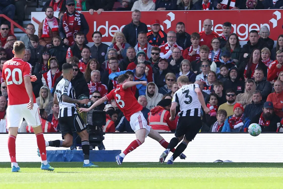 Soccer Football - Premier League - Nottingham Forest v Newcastle United - The City Ground, Nottingham, Britain - May 10, 2026 Nottingham Forest's Elliot Anderson scores their first goal Action Images via Reuters/Andrew Boyers