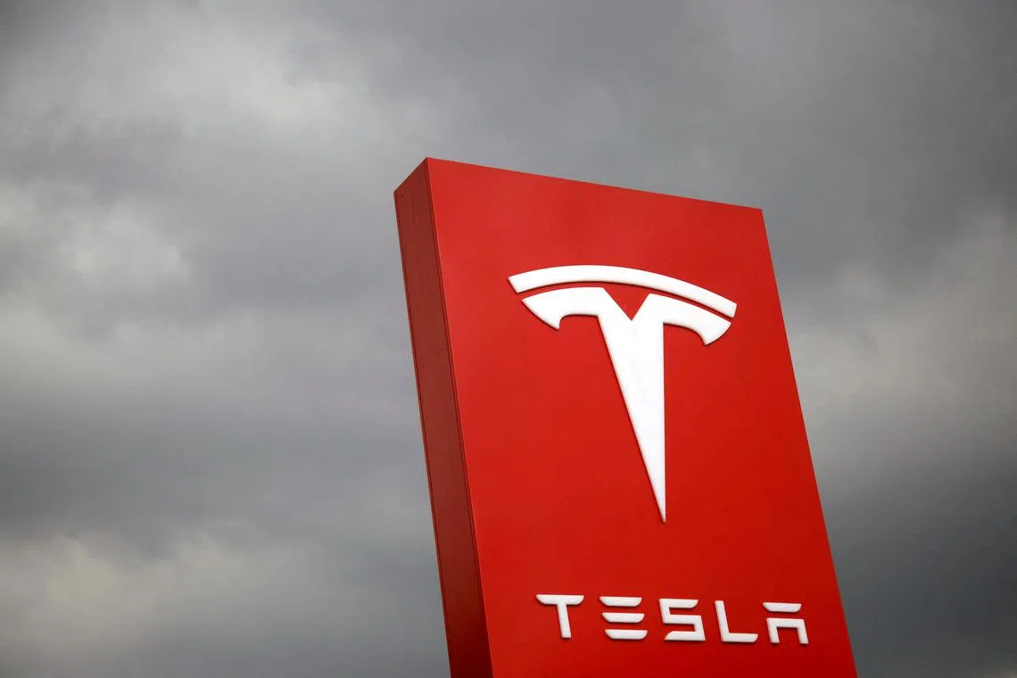 FILE PHOTO: The logo of Tesla is seen in Taipei, Taiwan August 11, 2017. REUTERS/Tyrone Siu/File Photo