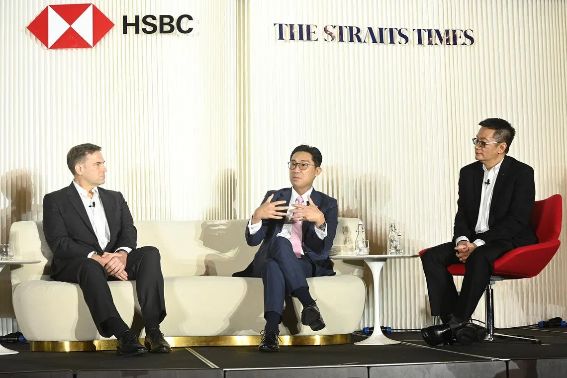 (From left) Singapore Exchange market strategist Geoff Howie, Mr Jeffrey Yap, who heads the investments and wealth solutions team for South-east Asia at HSBC Global Private Banking and Wealth, and Straits Times Invest editor Tan Ooi Boon.