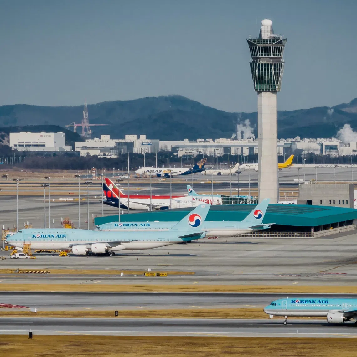 The Iran war has slashed transit traffic at Middle Eastern airports, creating opportunities for hubs in Asia and elsewhere