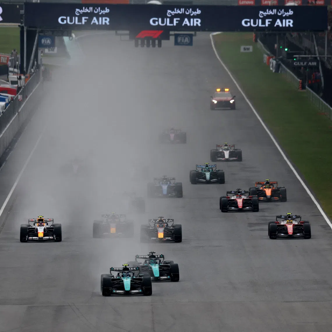 Formula One F1 - Bahrain Grand Prix - Sepang International Circuit, Sepang, Malaysia - October 4, 2026 Mercedes' Andrea Kimi Antonelli leads at the start of the race REUTERS/Hasnoor Hussain