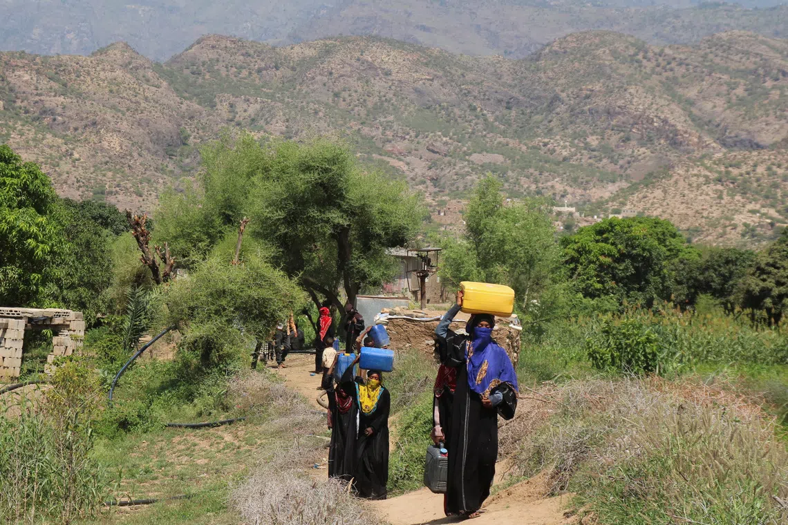 UN says Yemen violence struck camps and health centres