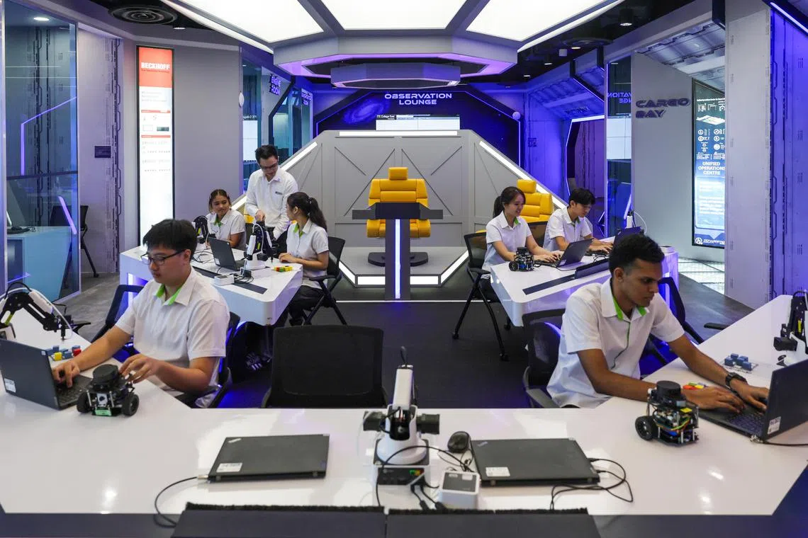 ST20250127_202543200682: Gin Tay/ eteast/ Elisha Tushara/
Interior of the Main Bridge – Intelligent Building Management System in Connectivity Solutions Lab (IoT Ecosystems) at ITE College East in Simei on Jan 27, 2025.
(This is the second of a three part series, on how ITE refreshes and revamps its facilities for its students.)