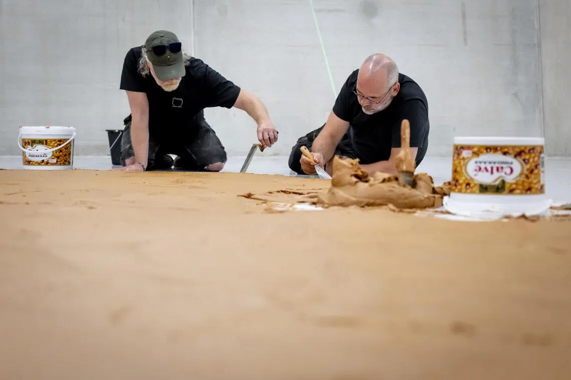 An artwork consisting of 390kg of peanut butter was on display for two months at the Boijmans van Beuningen museum in Rotterdam.