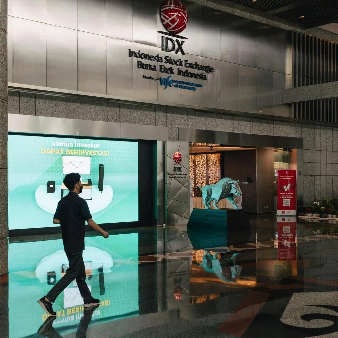 The lobby of the Indonesia Stock Exchange (IDX) in Jakarta, Indonesia, Friday, Jan 30, 2026. The resignation of the Indonesia Stock Exchange’s chief executive marked the first tangible consequence of MSCI Inc.’s reform demands, as policymakers rushed to roll out measures aimed at averting a downgrade and restoring confidence. Photographer: Muhammad Fadli/Bloomberg