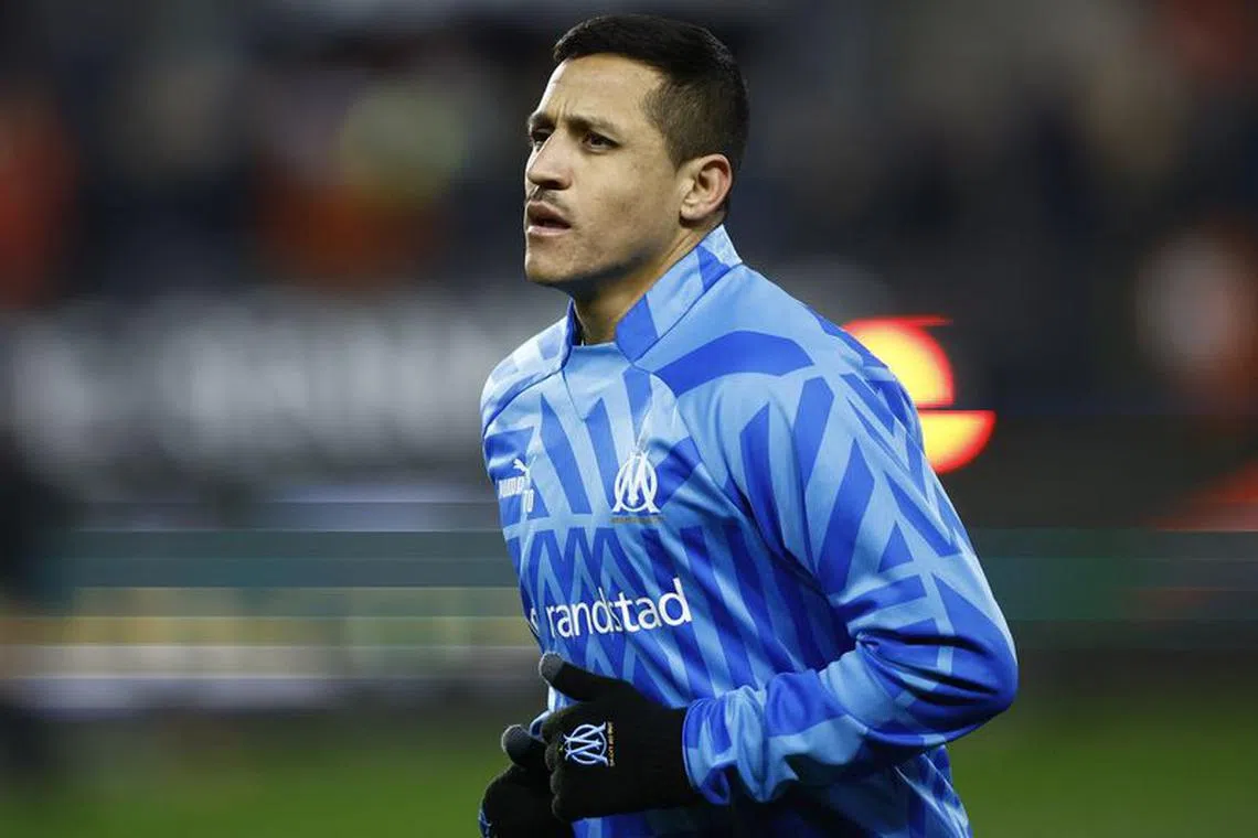 Soccer Football - Ligue 1 - Stade Rennes v Olympique de Marseille - Roazhon Park, Rennes, France - March 5, 2023  Olympique de Marseille's Alexis Sanchez during the warm up before the match REUTERS/Stephane Mahe/File photo
