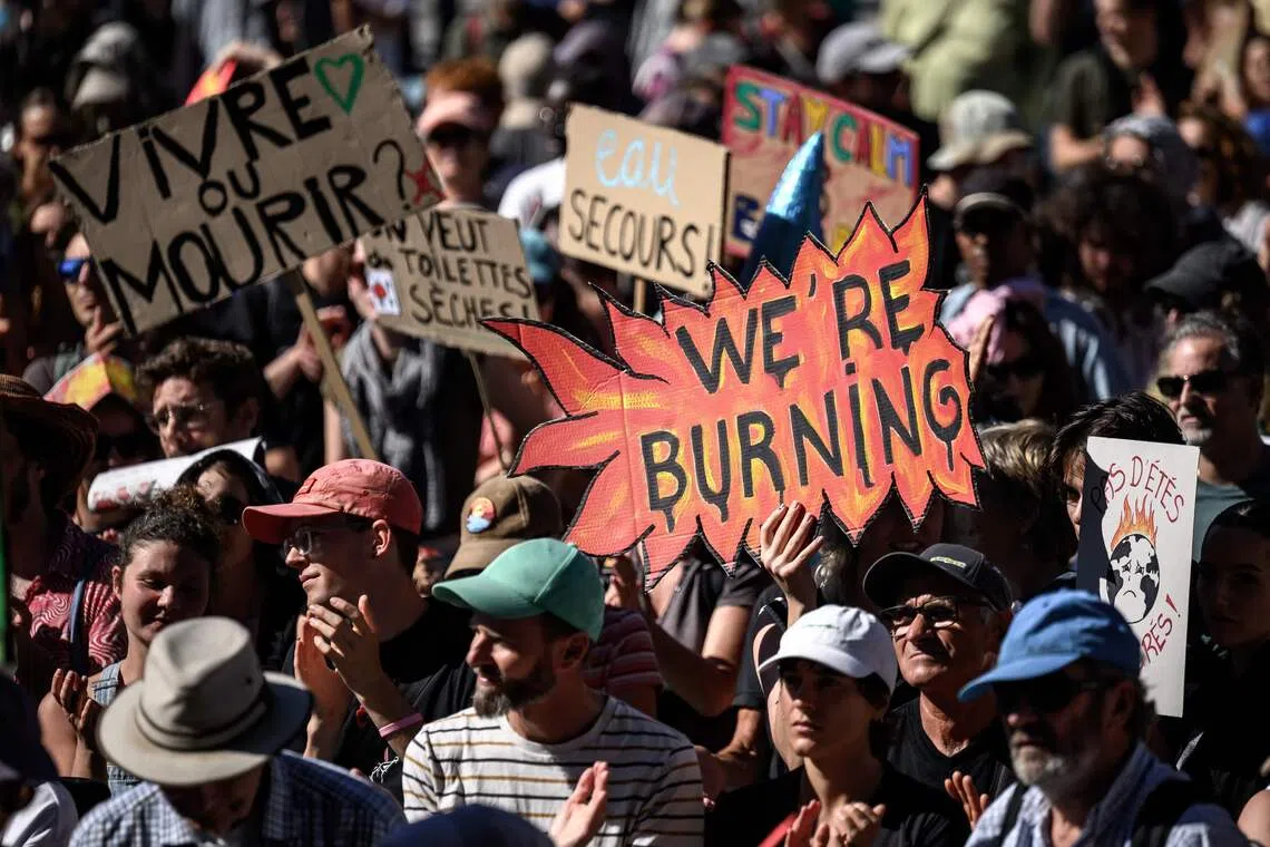 Thousands protest inaction over climate crisis in Switzerland