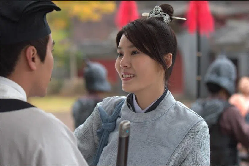 Carrie Wong’s work in the period drama A Quest To Heal (2020) got her nominated for Best Actress at the Star Awards.