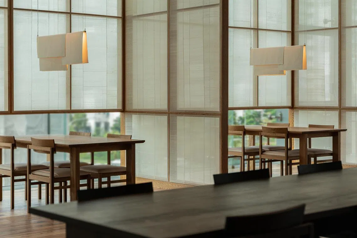 bestnew14 - Naoh Image 1 - HMGICS Na Oh

Float: Sunlife
Credit: Na Oh