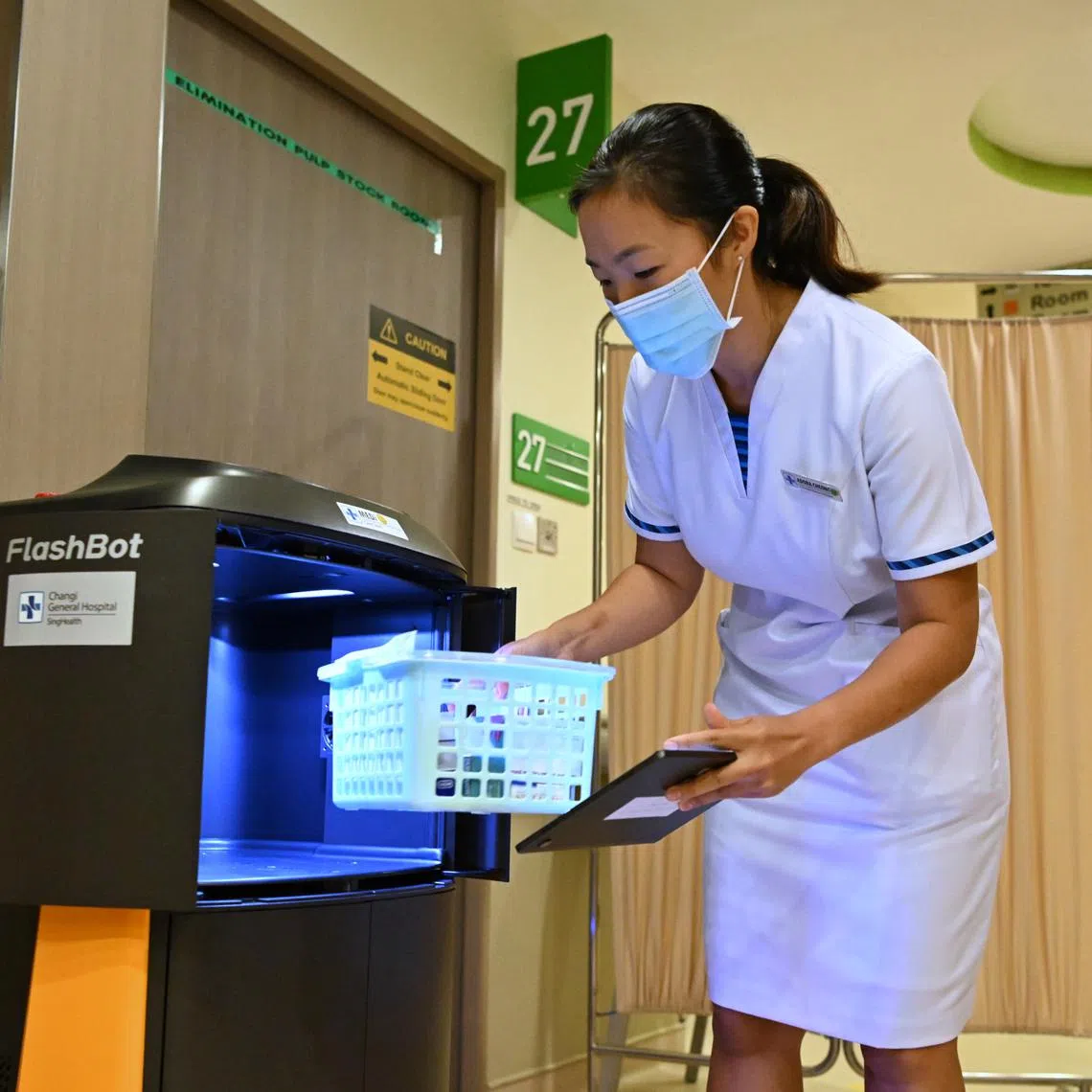 MEDi, or Medication Delivery innovation, can deliver up to four baskets of drugs to four different locations in the ED. 