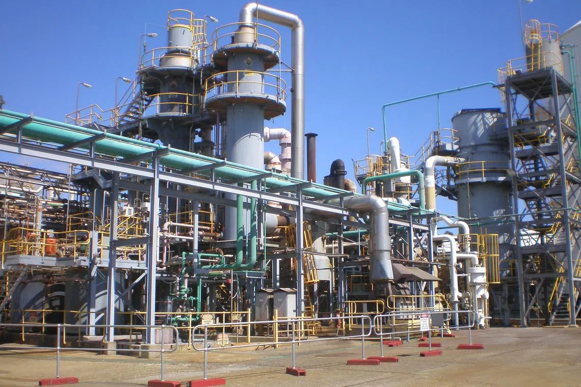 Keppel Infrastructure Trust will boost the size of its private placement after “strong demand” .