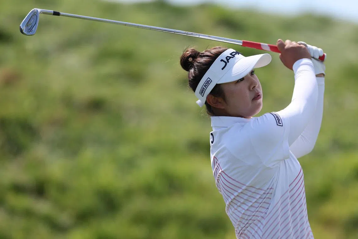 FILE PHOTO: Paris 2024 Olympics - Golf - Women's Round 2 - Le Golf National, Guyancourt, France - August 08, 2024. Miyu Yamashita of Japan in action during the second round REUTERS/Paul Childs/File Photo