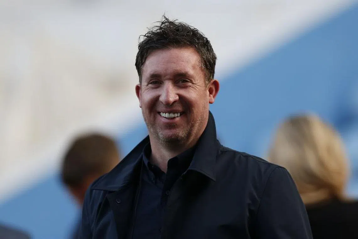 FILE PHOTO: Soccer Football - Premier League - Aston Villa v Liverpool, Villa Park, Birmingham, Britain - May 10, 2022 Robbie Fowler on the pitch before the match REUTERS/Craig Brough/File Photo