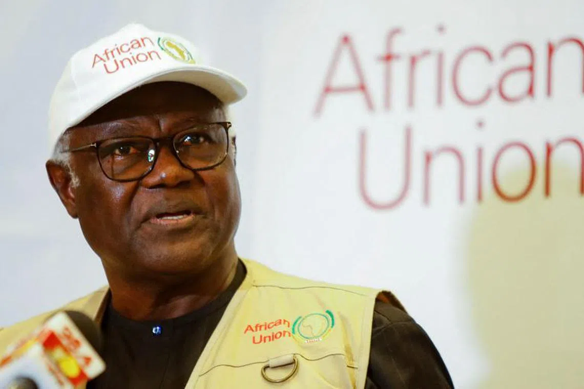 Sierra Leone's former President Ernest Bai Koroma addresses an international observers briefing on Kenya's general election organised by the Independent Electoral and Boundaries Commission (IEBC) in Nairobi, Kenya August 11, 2022. REUTERS/Monicah Mwangi/File Photo