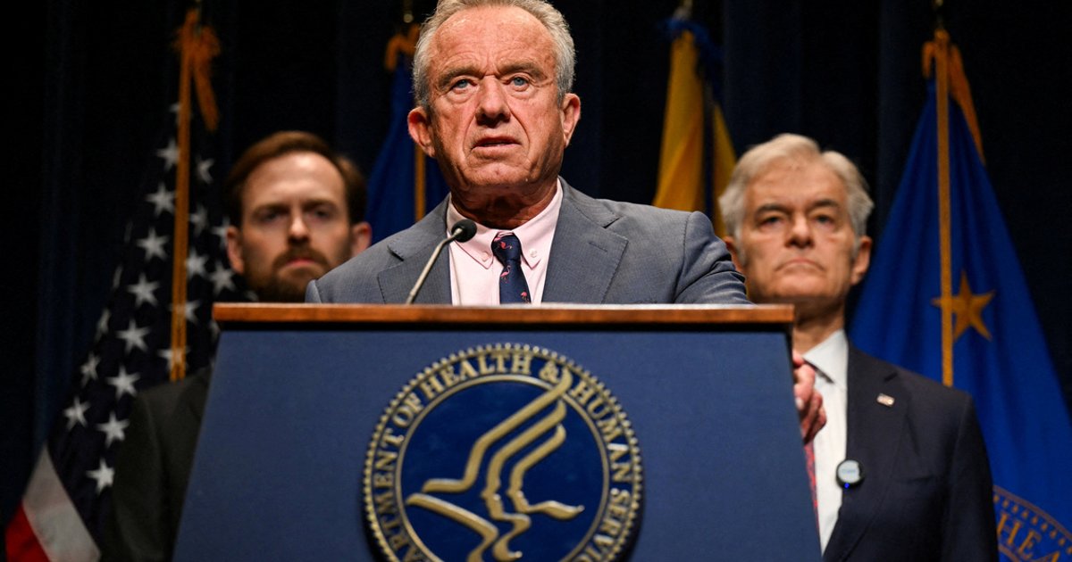 US health chief Robert F. Kennedy Jr faces widespread rebuke over his anti-Arab remarks - The Straits Times