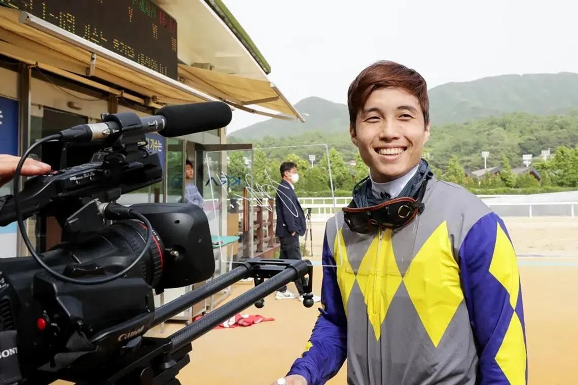 Busan jockey Park Jae-i boasts a 100 per cent strike rate of three from three with emerging miler Ari Dragon, with the perfect record coming at his last three starts. The pair will aim to extend the prolific run in the Class 2 Handicap over 2,000m in Busan on June 26.

PHOTO:   KRA