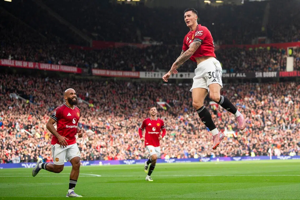 Manchester United striker Benjamin Sesko celebrates after scoring against Sunderland.