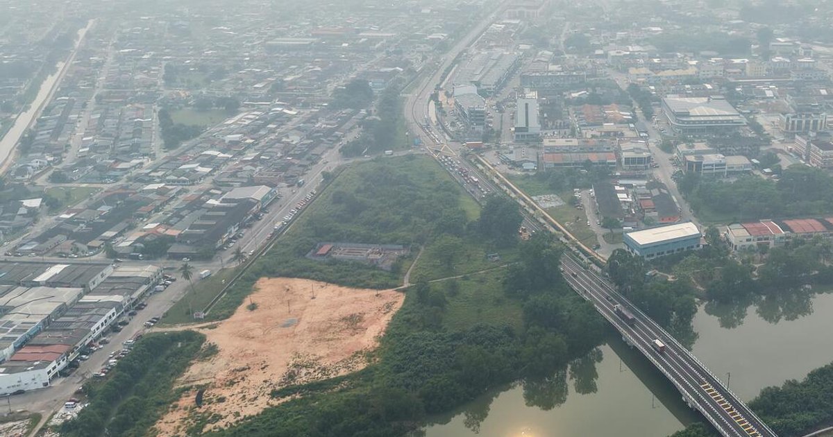 Five flights, including Malaysian transport minister’s, disrupted by haze at Johor’s Senai airport