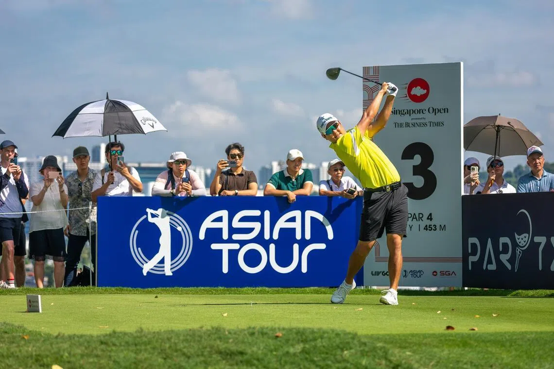 ‘Perfect greens’ help Ham Jeong-woo stay on top at Singapore Open after three rounds
