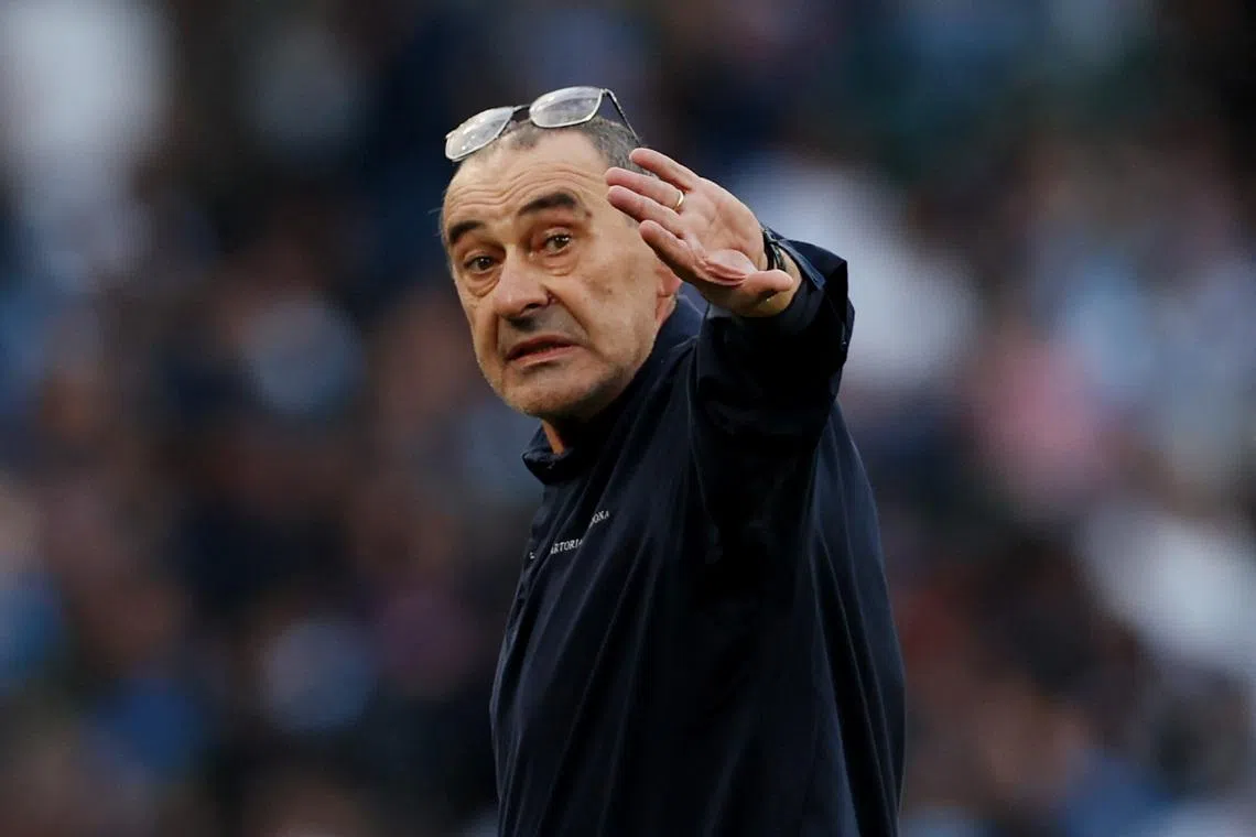 FILE PHOTO: Soccer Football - Serie A - Napoli v Lazio - Stadio Diego Armando Maradona, Naples, Italy - April 18, 2026 Lazio coach Maurizio Sarri during the match REUTERS/Ciro De Luca/File Photo