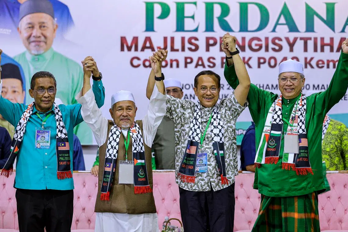PAS deputy president Tuan Ibrahim Tuan Man (left) and vice-president Samsuri Mokhtar, have had their names bandied about as possible candidates to take over as PN chief.