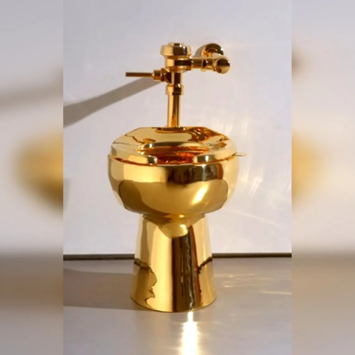 Sotheby’s announced that it would offer a toilet made from 18-karat gold by artist Maurizio Cattelan for auction.