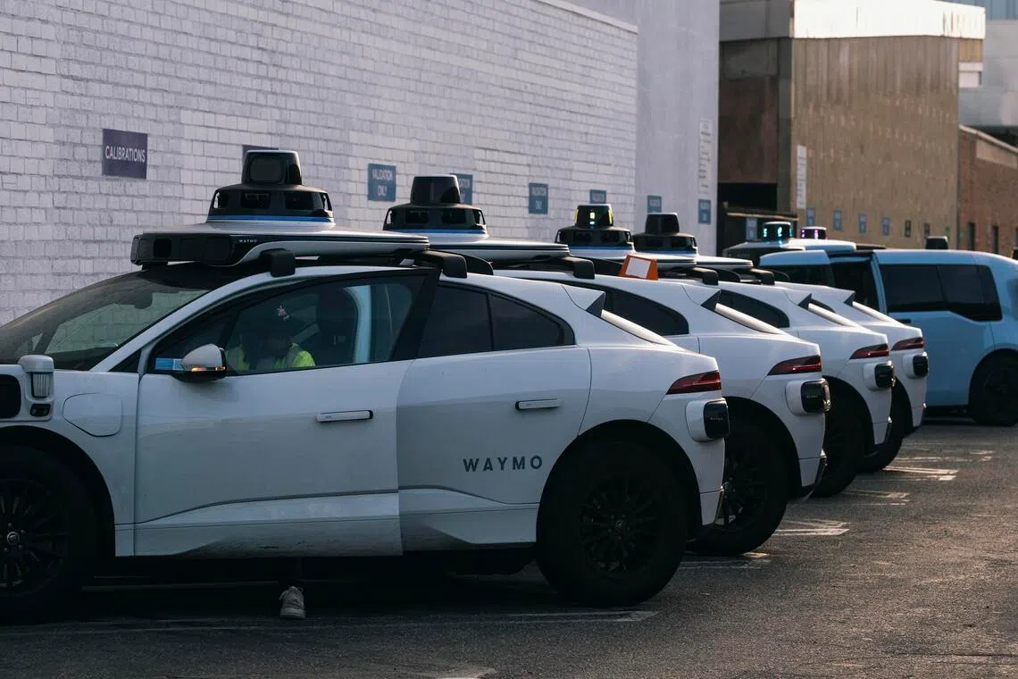 California police can start ticketing driverless cars