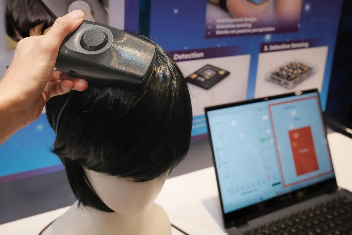 straitstimes.com - Zaihan Mohamed Yusof - Hair scanner takes less than a minute to tell if a suspect abused drugs