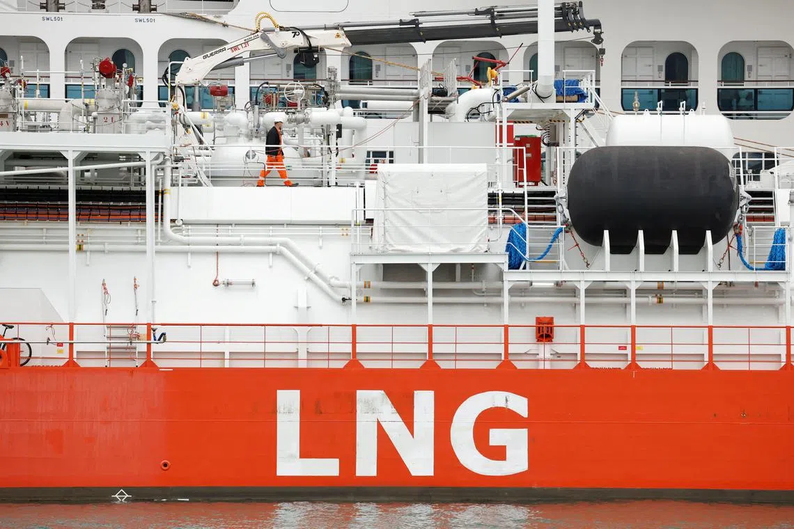 The Bill leaves the independent Federal Energy Regulatory Commission as the sole body approving LNG projects.