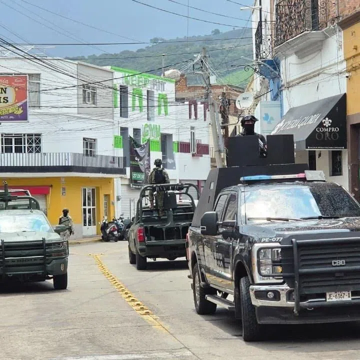 Security forces participate in an operation to detain Ramon Angel, who is accused of ordering the assassination of Uruapan Mayor Carlos Manzo.