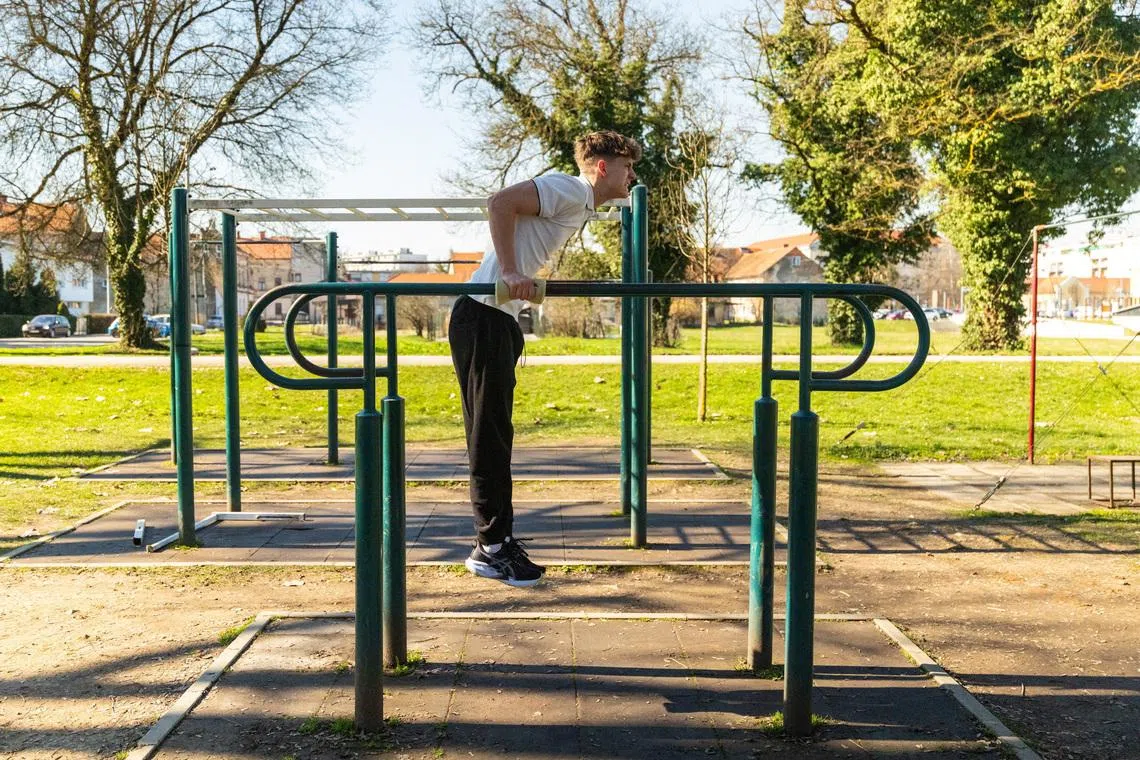 Leon Dejanovic, 18, works out in Karlovac, Croatia, February 26, 2026. REUTERS/Antonio Bronic
