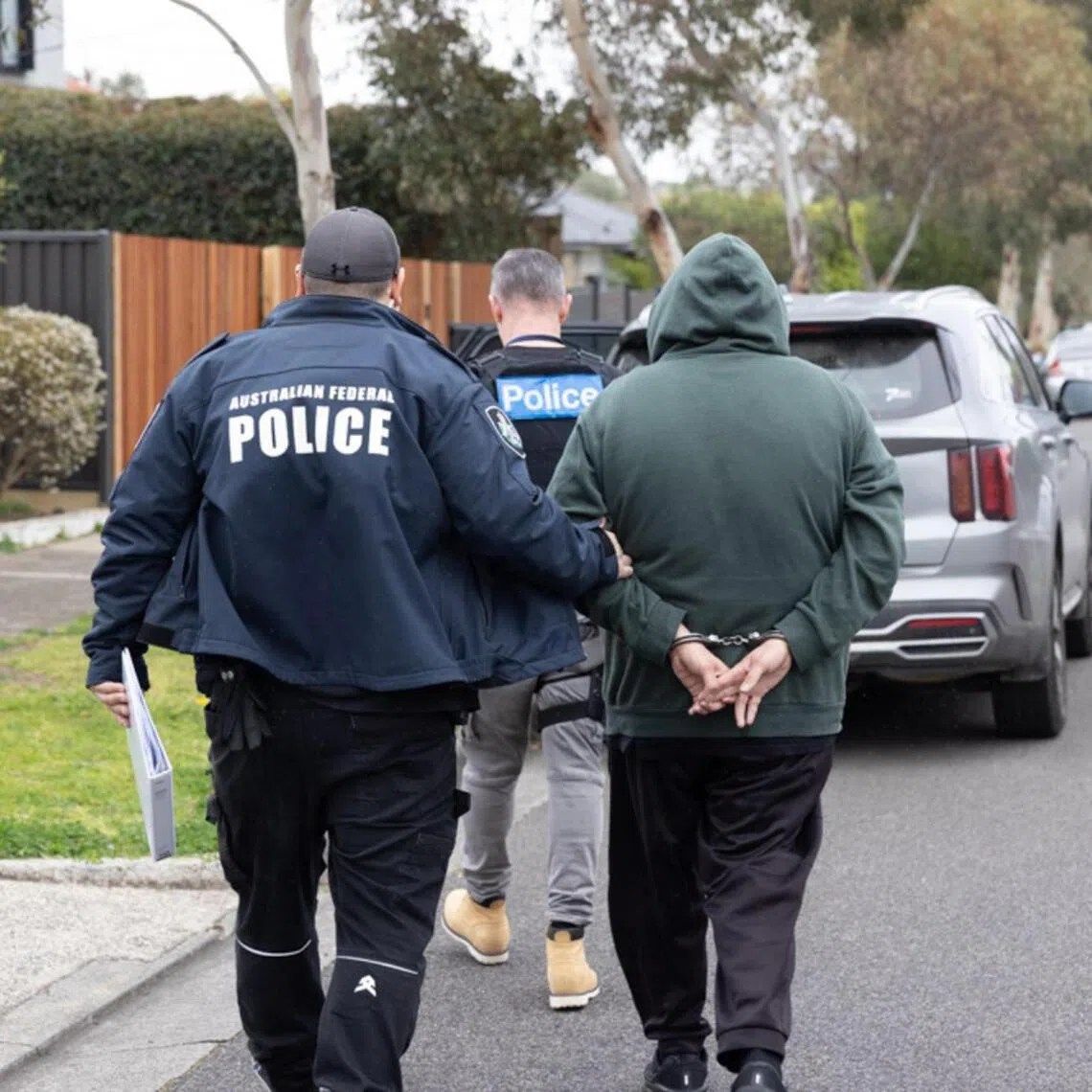Australian police detain the alleged ringleader of a criminal syndicate accused of supplying Melbourne with more than seven tonnes of illicit tobacco: PHOTO: AUSTRALIAN FEDERAL POLICE/FACEBOOK