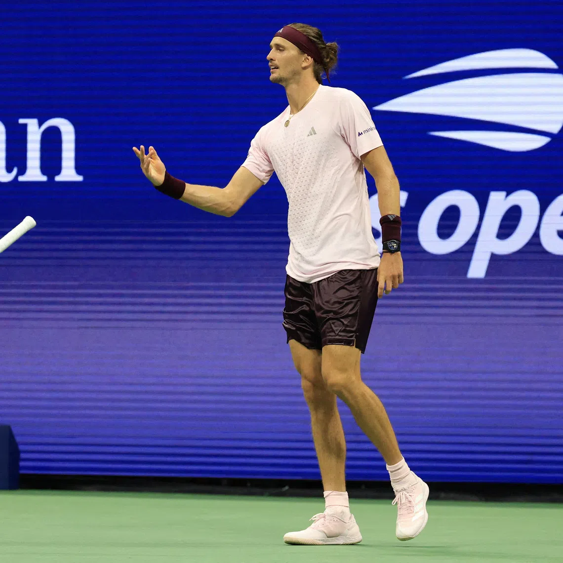 Tennis - U.S. Open - Flushing Meadows, New York, United States - September 4, 2026 Germany's Alexander Zverev celebrates after winning his second round match against France's Quentin Halys REUTERS/Brendan Mcdermid