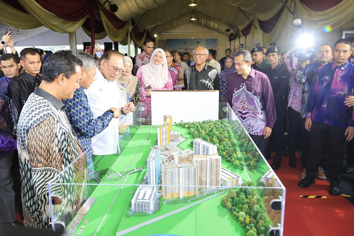 Datuk Seri Anwar said such a city, while providing all necessary facilities, should also ensure that it is not “culturally barren”.