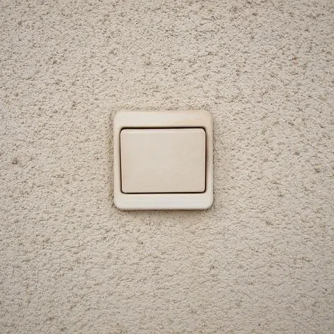 Civil servants have been ordered to switch off the lights and turn down air-condtioning.