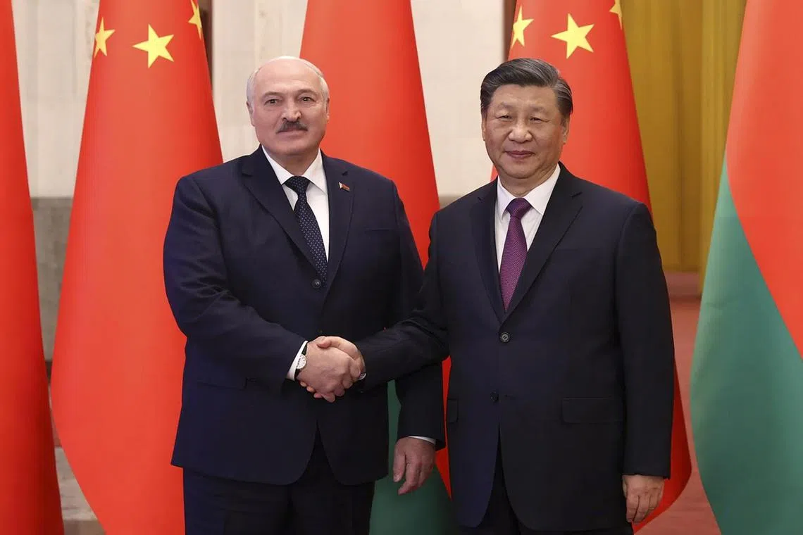 Belarusian President Aleksandr Lukashenko (left) and Chinese President Xi Jinping meet in Beijing, on March 1, 2023.
