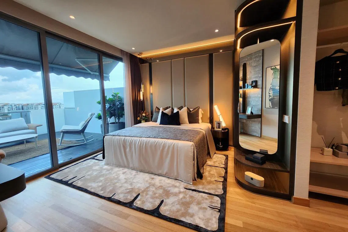 jlsentosa15 - A penthouse unit at The Residences at W Singapore Sentosa Cove.taken during a preview of the property on April 10.

Source: The Straits Times reader