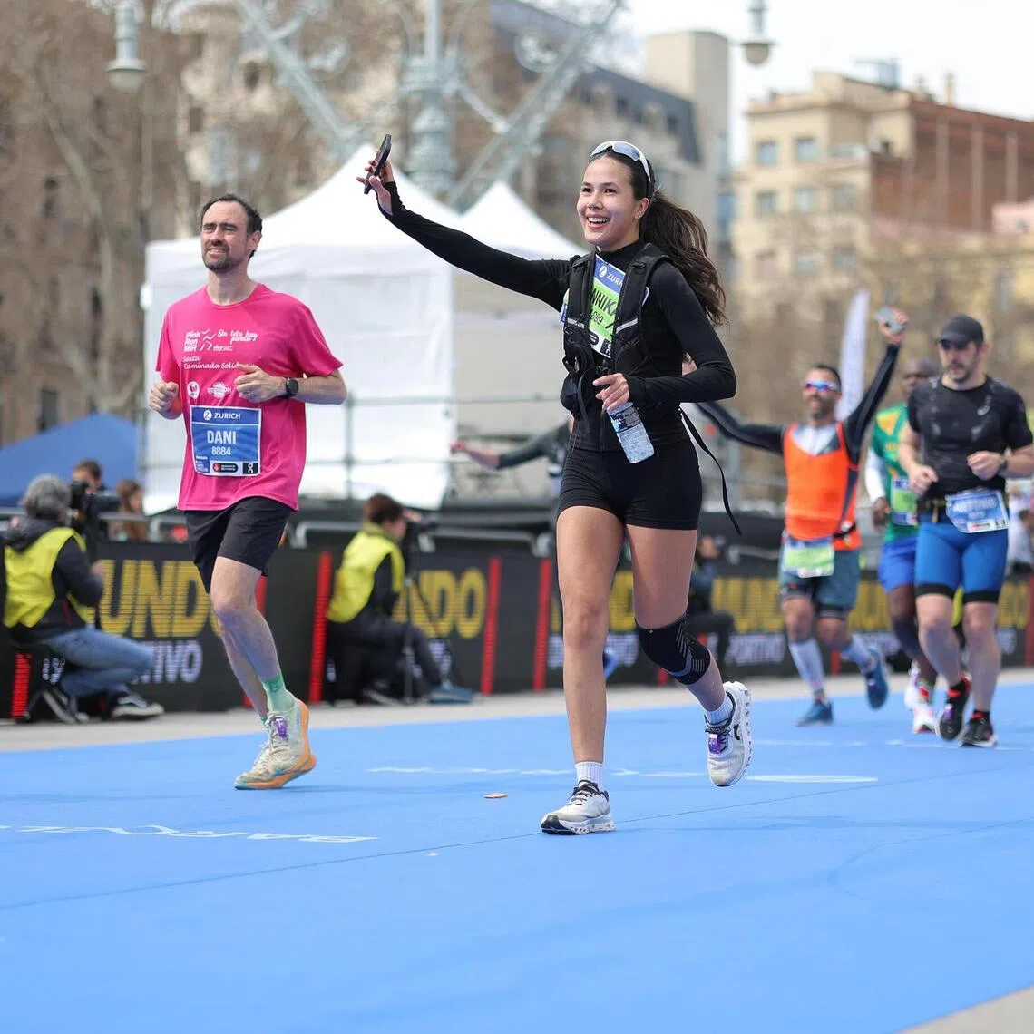 Beauty queen Annika Xue Sager completed the Barcelona Marathon on March 16, with a timing of about four hours.