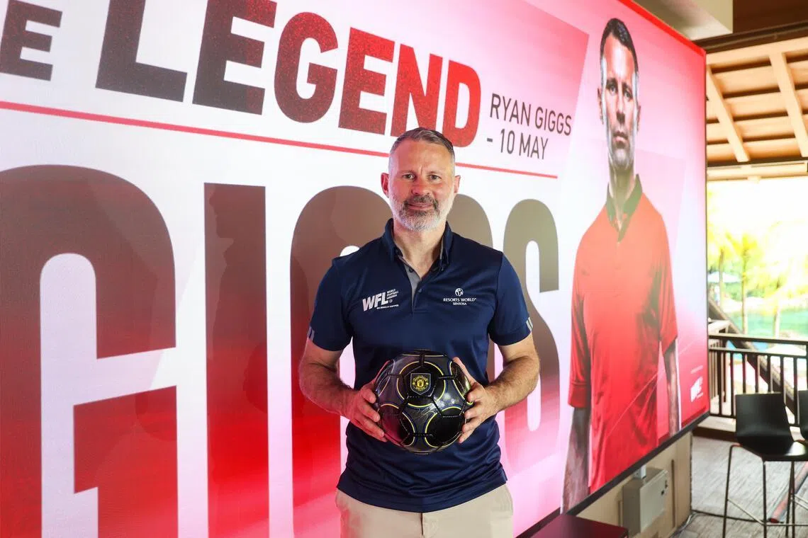 Manchester United legend Ryan Giggs believe that interim boss Michael Carrick deserves the role full-time.