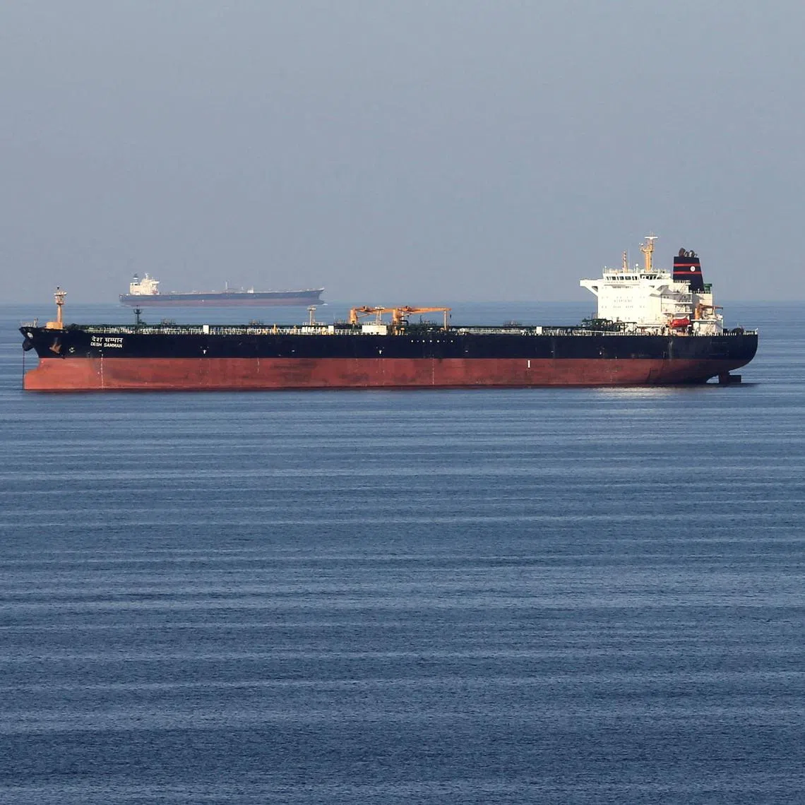 FILE PHOTO: Oil tankers pass through the Strait of Hormuz, December 21, 2018. REUTERS/Hamad I Mohammed/File Photo
