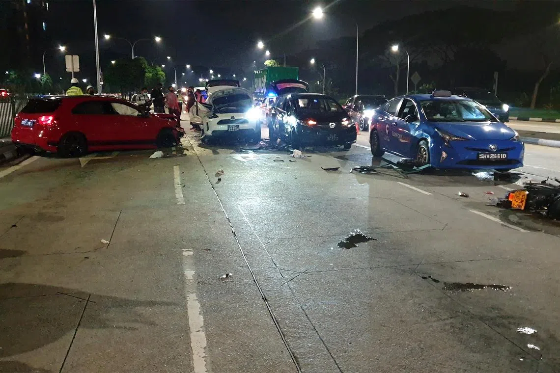 On Dec 23, 2021, a drunk driver ploughed into several vehicles that had stopped at a red light in Tampines.