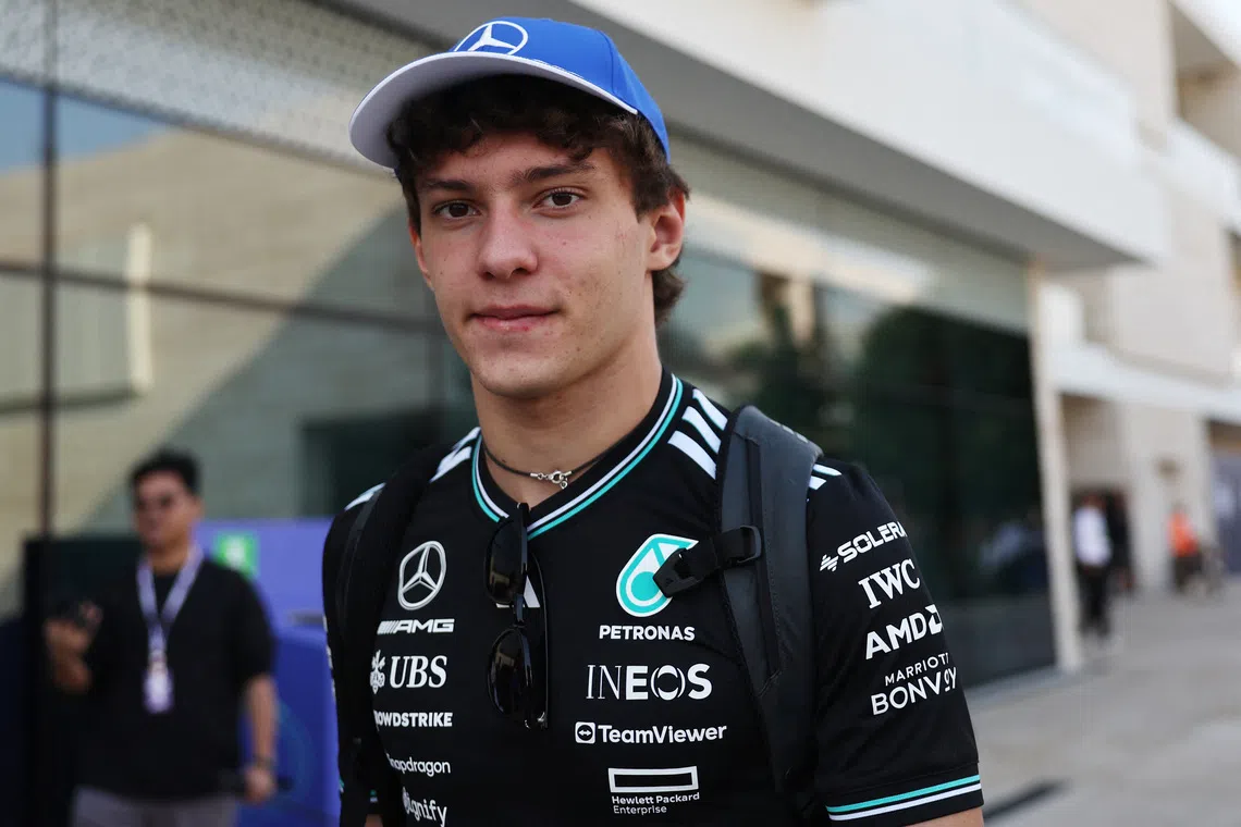 Formula One F1 - Qatar Grand Prix - Lusail International Circuit, Lusail, Qatar - November 29, 2025 Mercedes' Andrea Kimi Antonelli before the sprint REUTERS/Jakub Porzycki